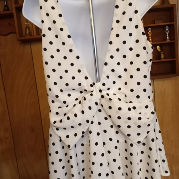 Ya Los Angeles Brand Black White Polka Dot Bare Back Size Large Top-Item #121 - Picture 2 of 4